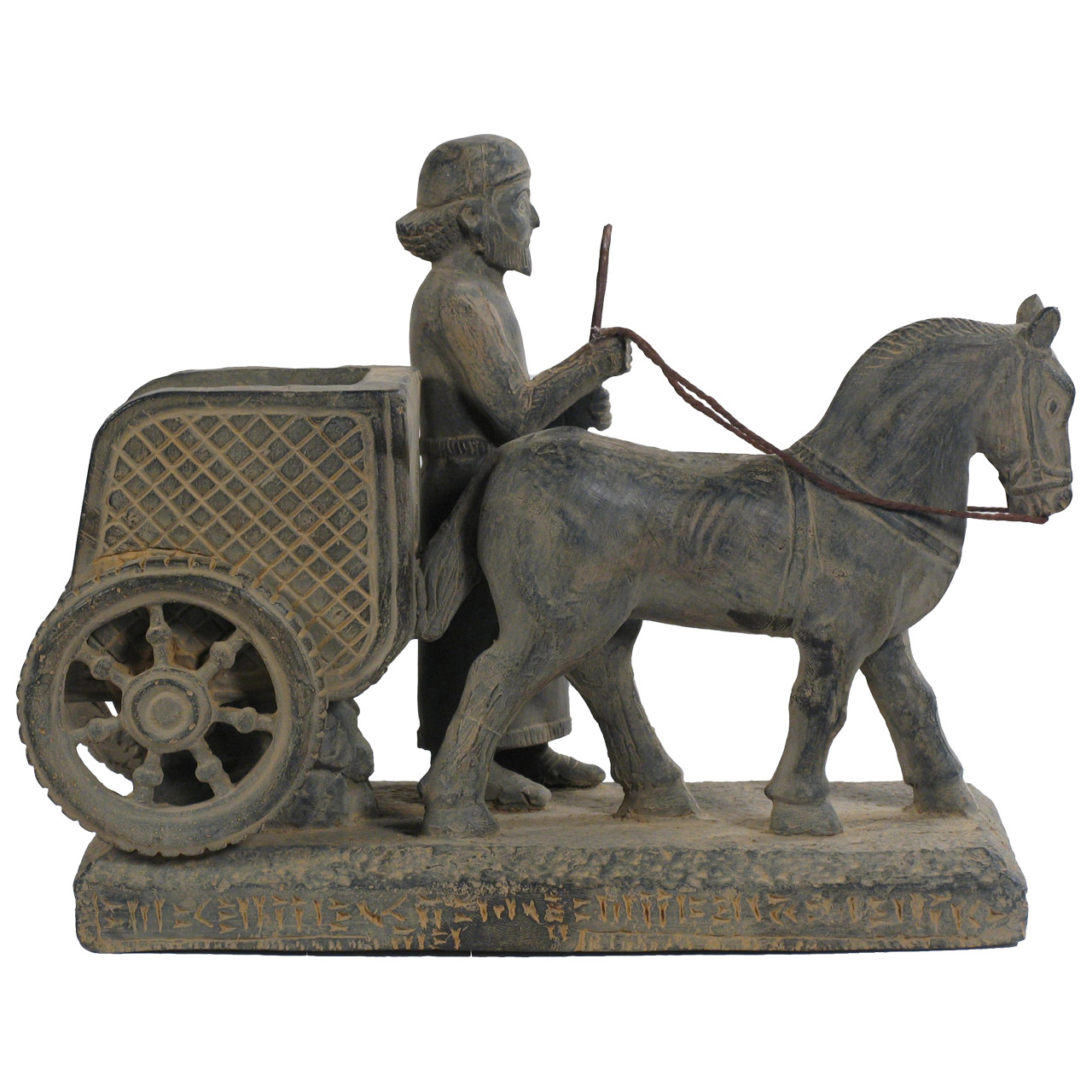 مجسمه تندیس و پیکره شهریار مدل هدیه آور افسر کالسکه ران حجمی کد MO2390