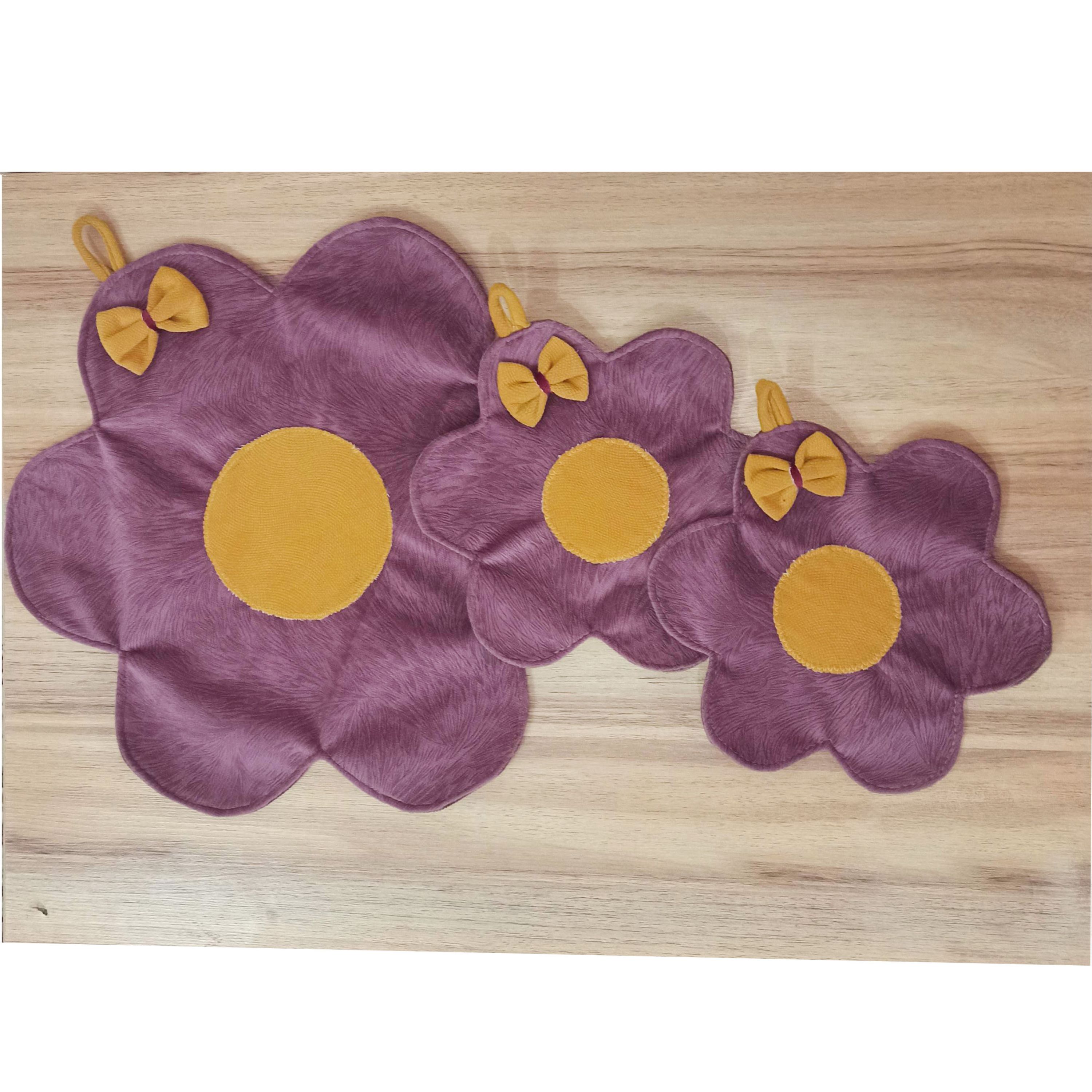 ست زیرقابلمه و دستگیره گل