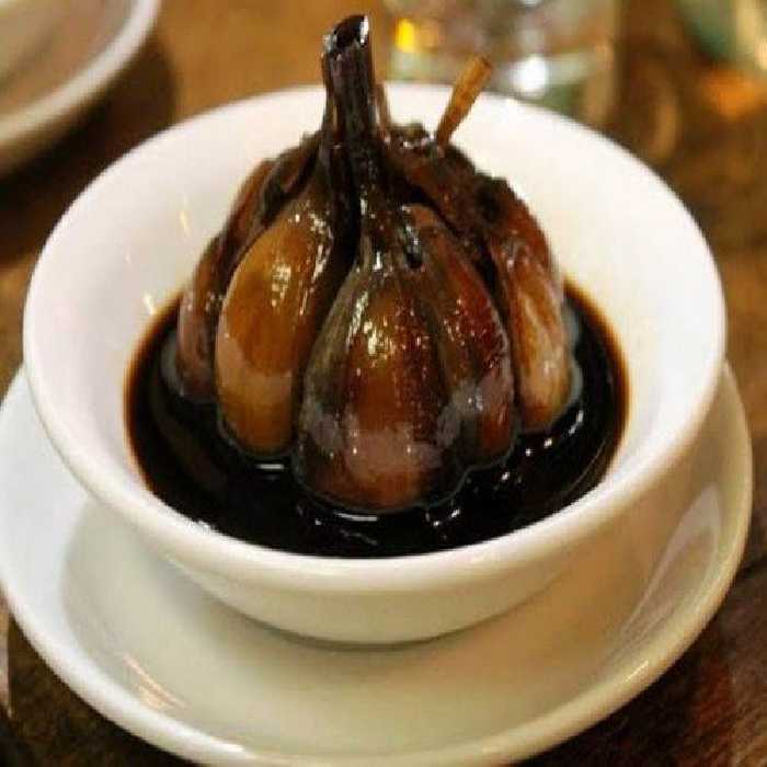 سیر ترشی سه ساله همدان درشت و ارگانیک در پت ده کیلویی بسیار خوشمزه و بهداشتی