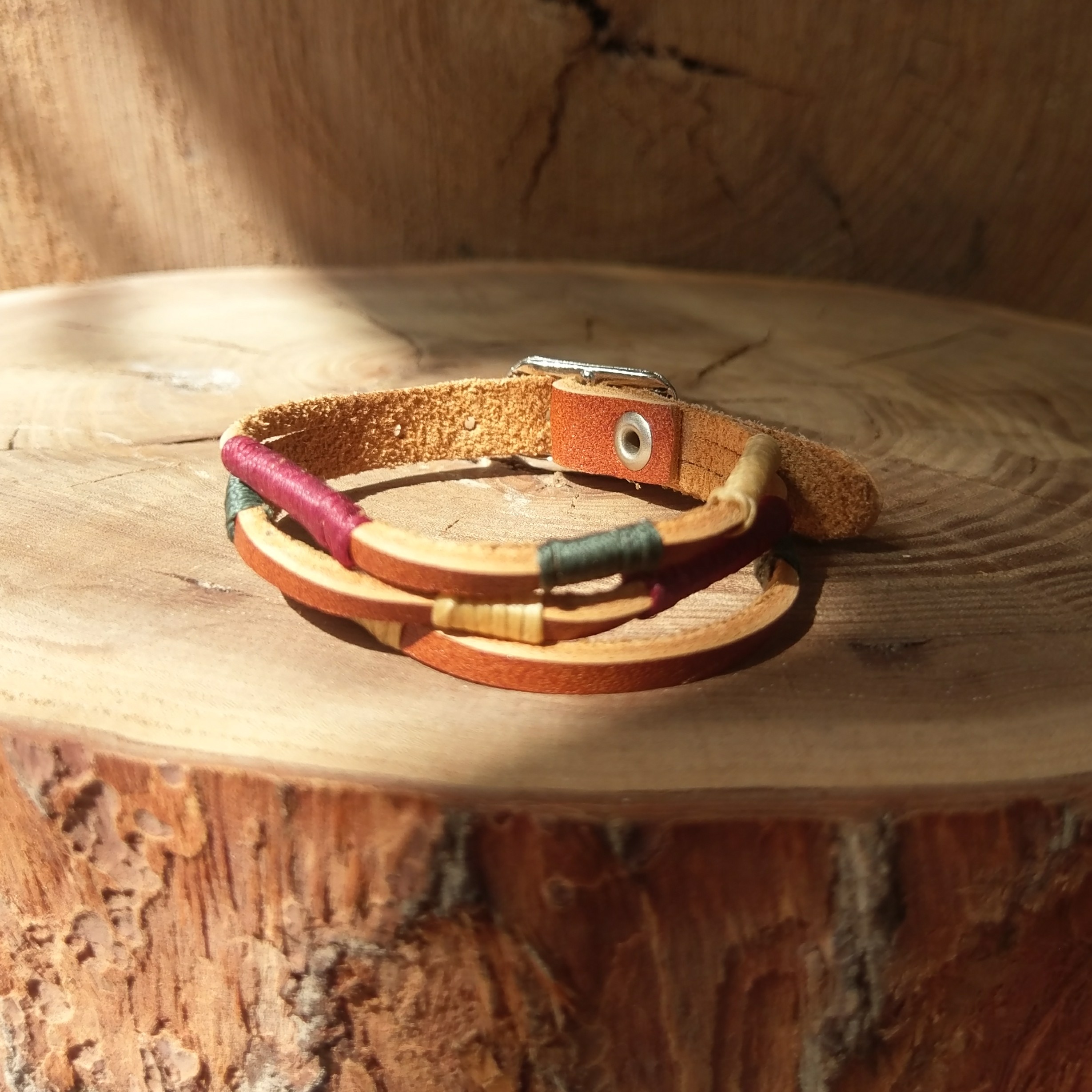 دستبند چرمی سگک دار