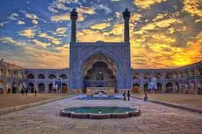 پاورپوینت معماری اصفهان آشنایی با سبک های بی نظیر