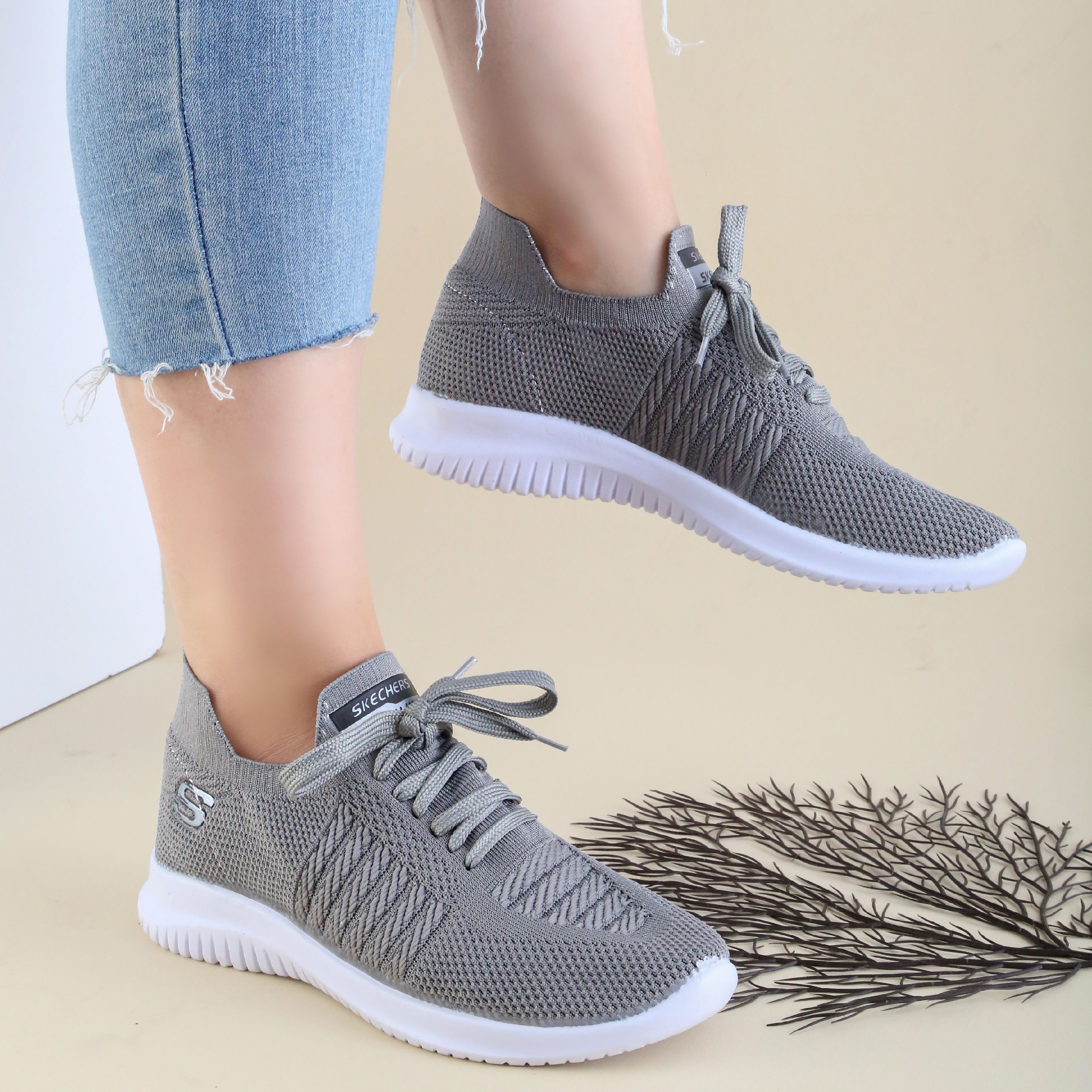 کفش کتونی اسکیچرز راحتی سبک