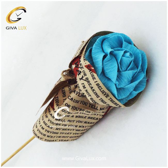 گل کاغذی آبی