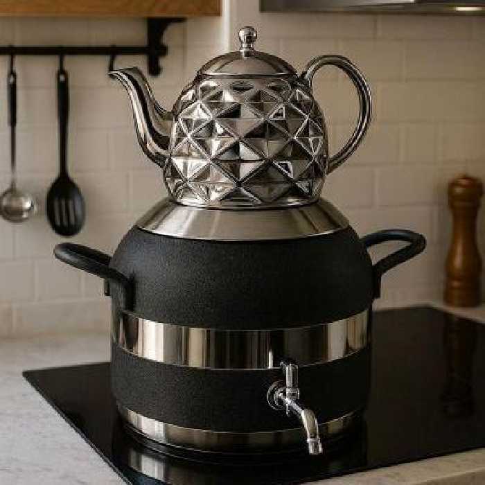 کتری قوری لاکچری با کف چدن هزینه ارسال پس کرایه بامشتریe