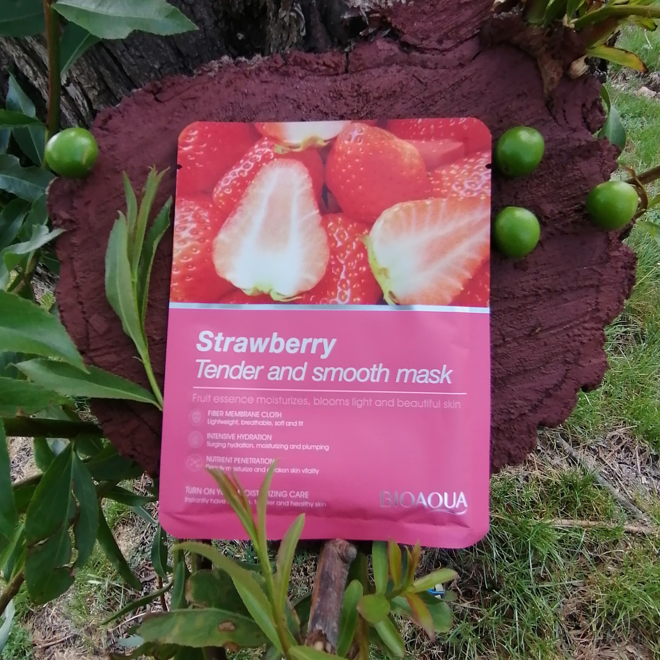 ماسک ورقه ای صورت توت فرنگی بیوآکوا 