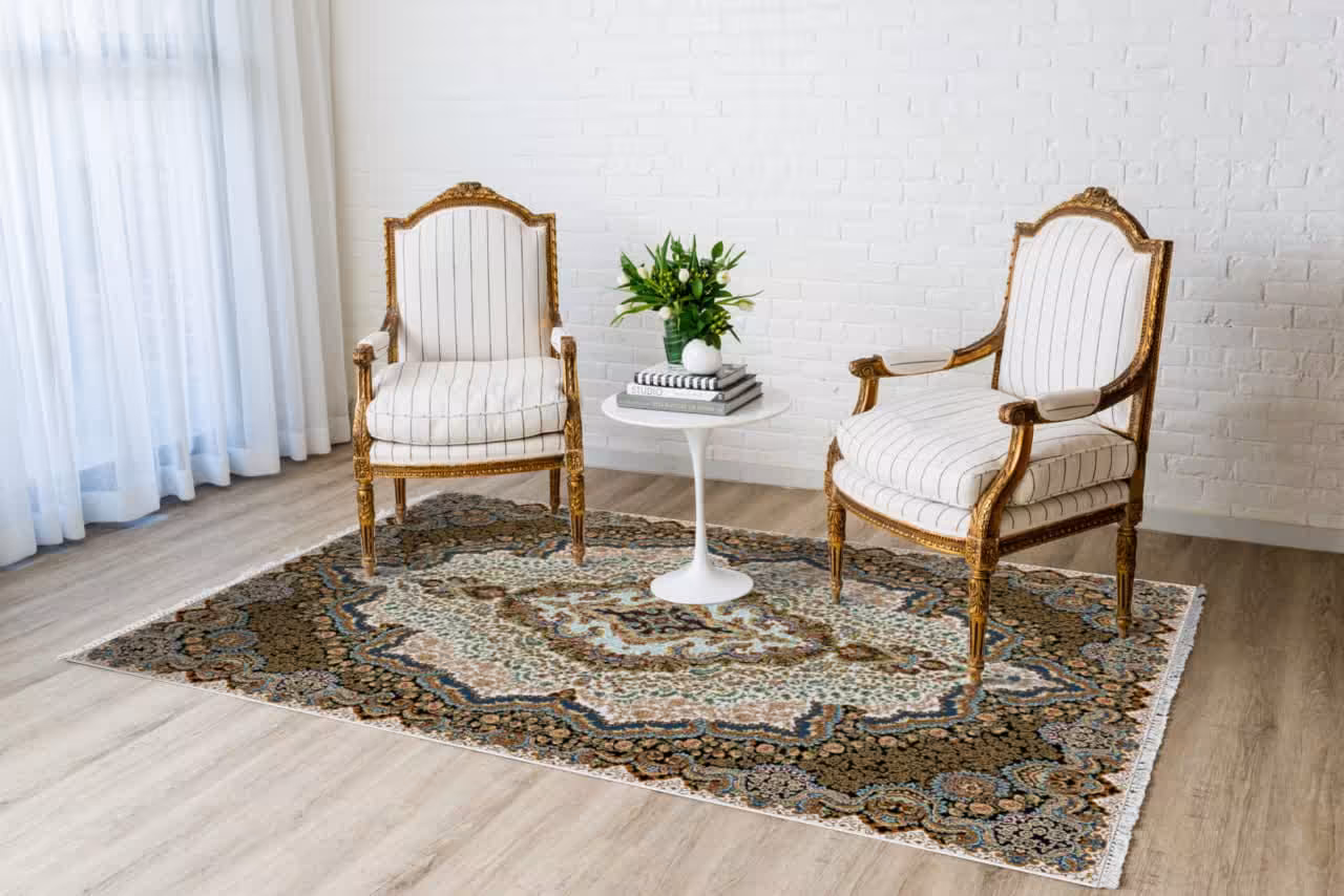 روفرشی کشدار ضد اب مخمل شانل ابریشم کد 183P سایز 18 متری