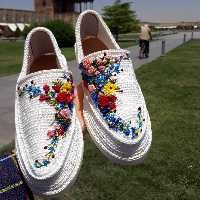 گیوه طرح گلهای بهاری