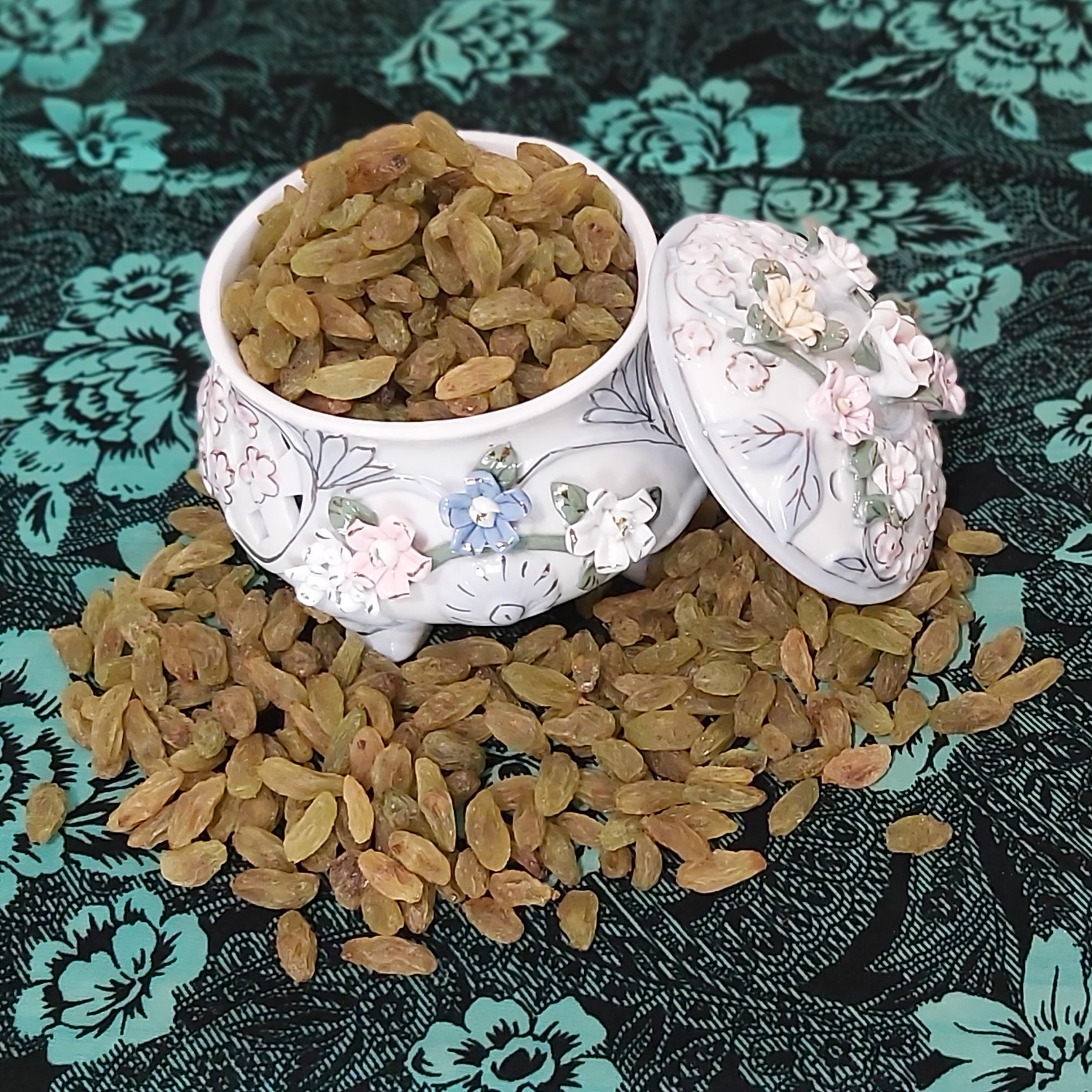 کشمش سبز نیم کیلویی
