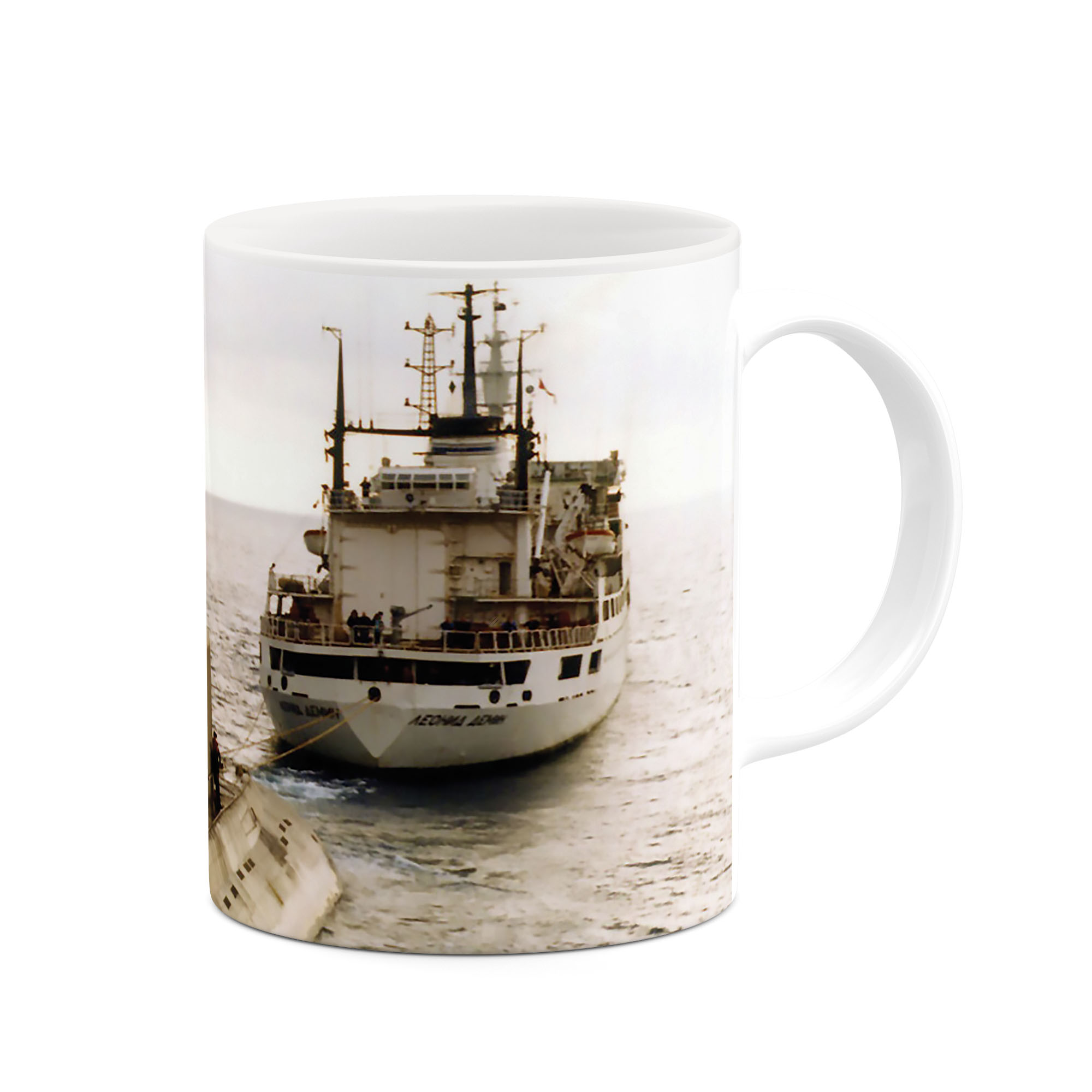 ماگ طرح کشتی جنگی مدل mug03670