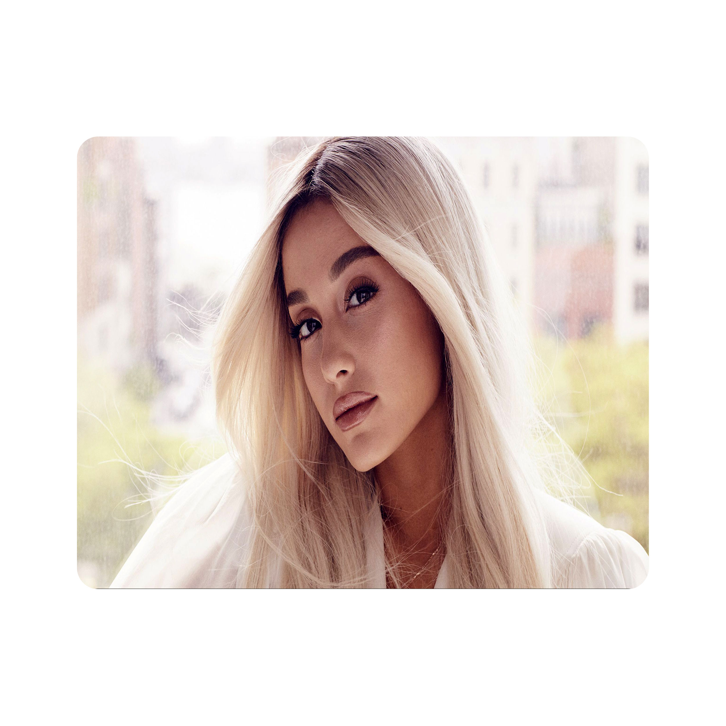 ماوس پد اطلس آبی طرح  خواننده آریانا گرانده  مدل T6025