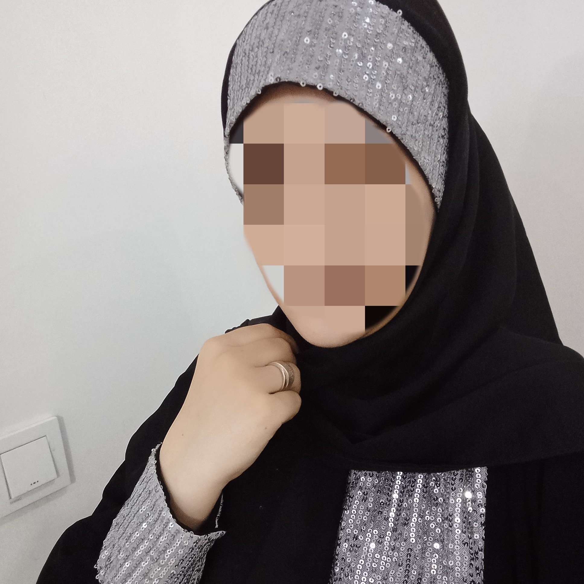 مانتو عبایی مجلسی پولکی نقره ای با هدشال ست