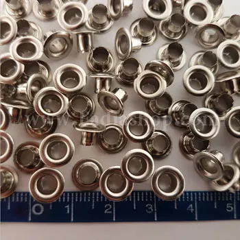 منگنه ریز نقره ای بسته ای