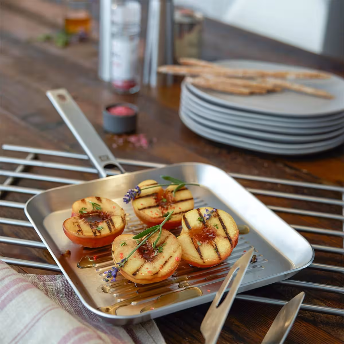 تابه گریل مربع 24*24 سانت استیل سه لایه زولینگ پلاس ZWILLING Plus 24 x 24 cm square 18/10 Stainless Steel Grill pan