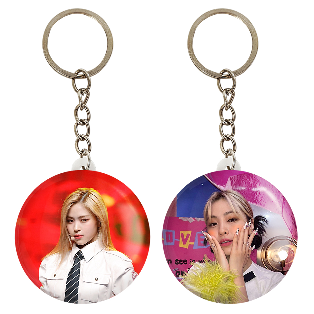 جاکلیدی خندالو مدل ریوجین گروه ایتزی ITZY کد 2018320188 مجموعه 2 عددی