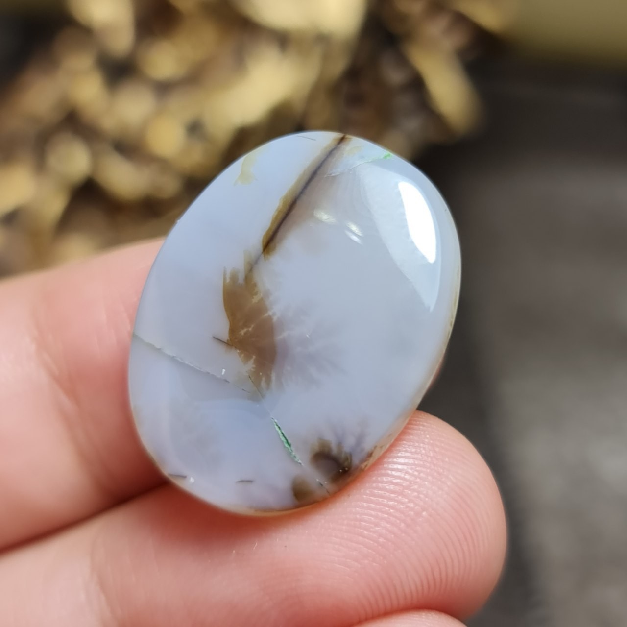  نگین فوق العاده زیبای سنگ صد درصد طبیعی عقیق شجر اصل قائن
کد 24464