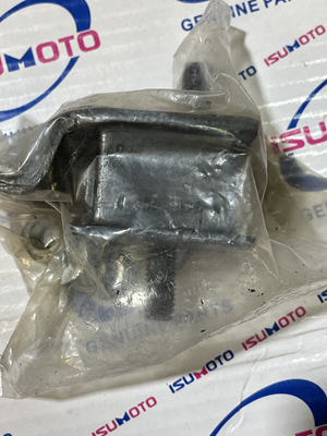 دسته موتور عقب گیربکس ایسوزو موتور ژاپن 5تن و 6تن و 8تن و p700