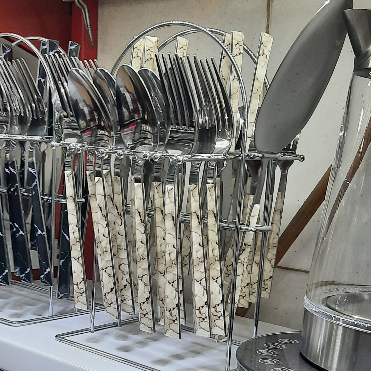 سرویس قاشق و چنگال پس کرایه