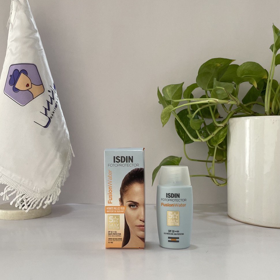 ضدآفتاب فیوژن واتر ایزدین بی رنگ