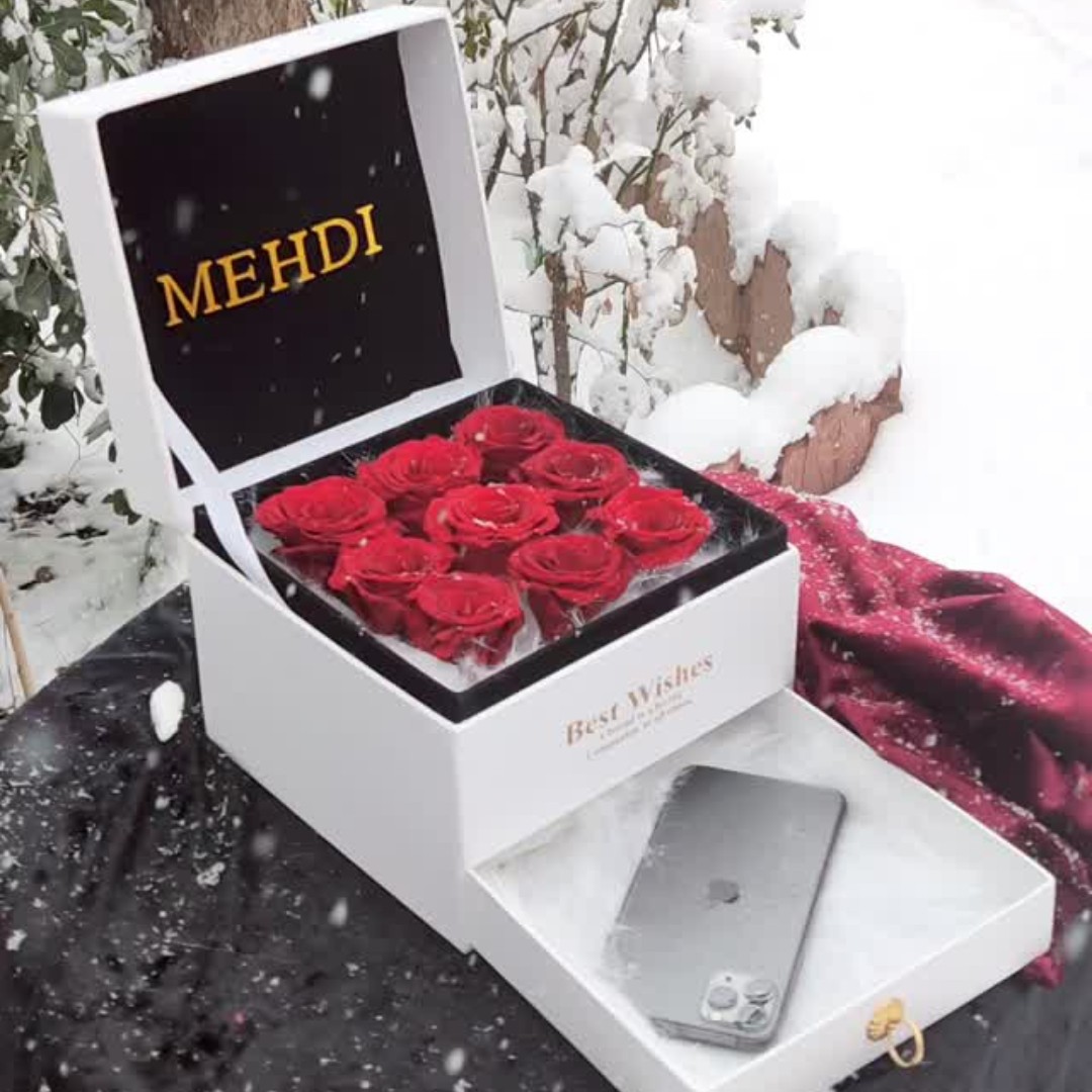 باکس مقوایی گل رز جاودان هدیه خاص تکمیلی