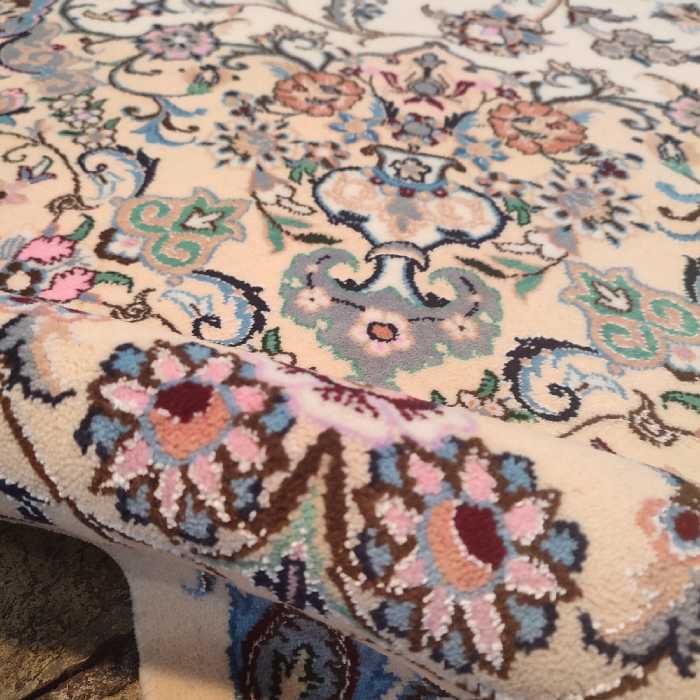 فرش دستباف چهارمتری مدل نایین