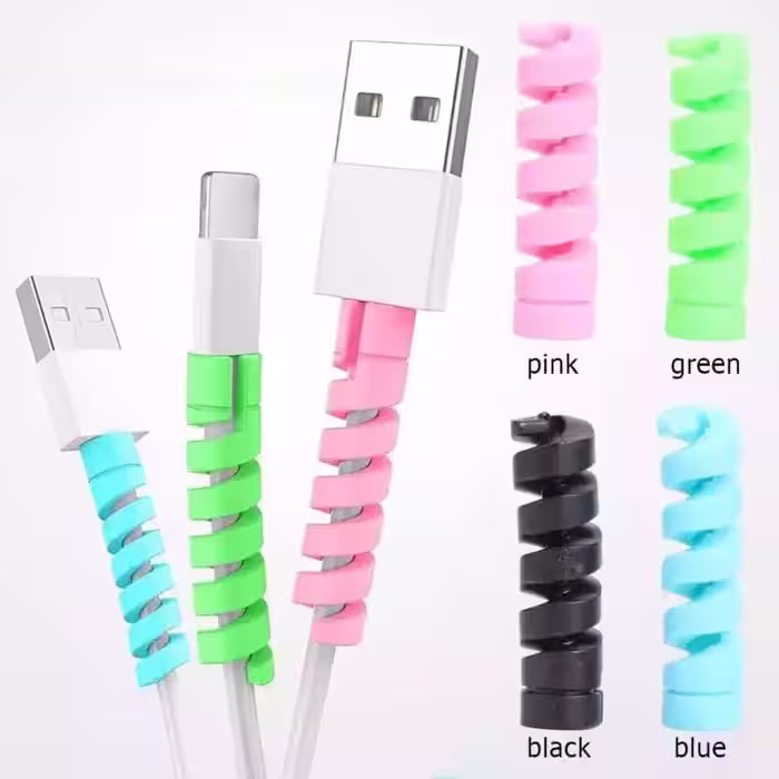 کابل تبدیل USB به لایتنینگ مدل FCQ-100 طول 1 متر به همراه 2 عدد محافظ کابل