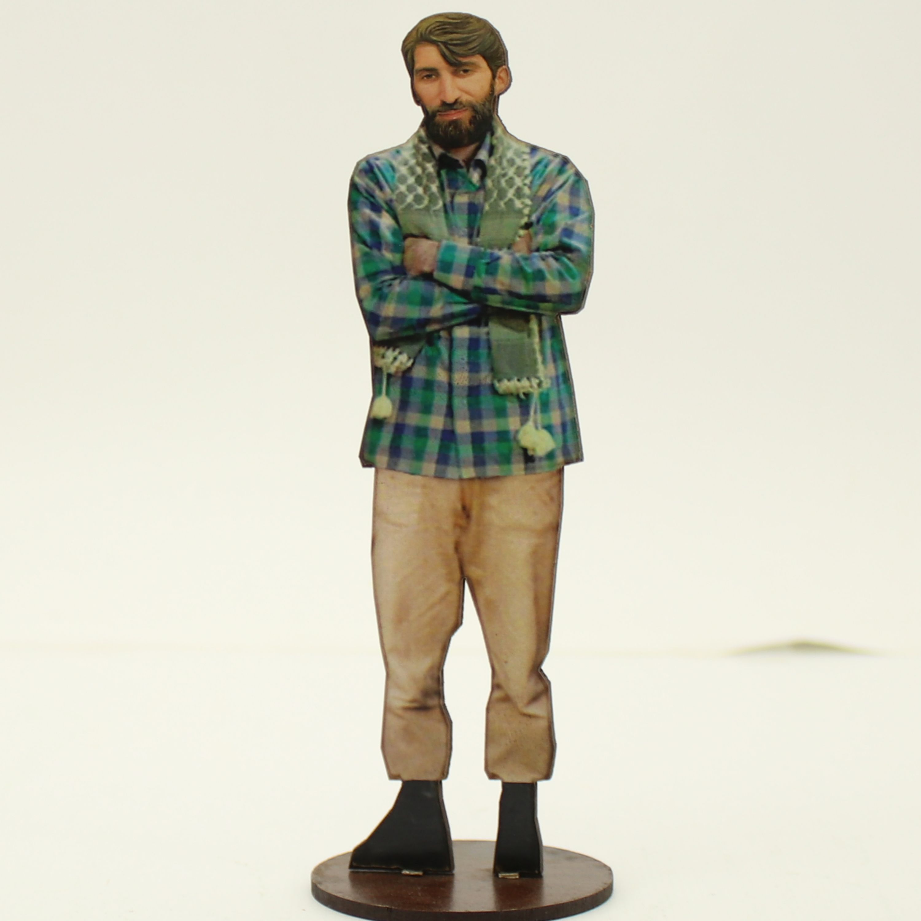 012825_استند(شهید محمد بلباسی)تندیس کوچک رومیزی قابل استفاده به صورت دکوری در محل کارومنزل 20700618