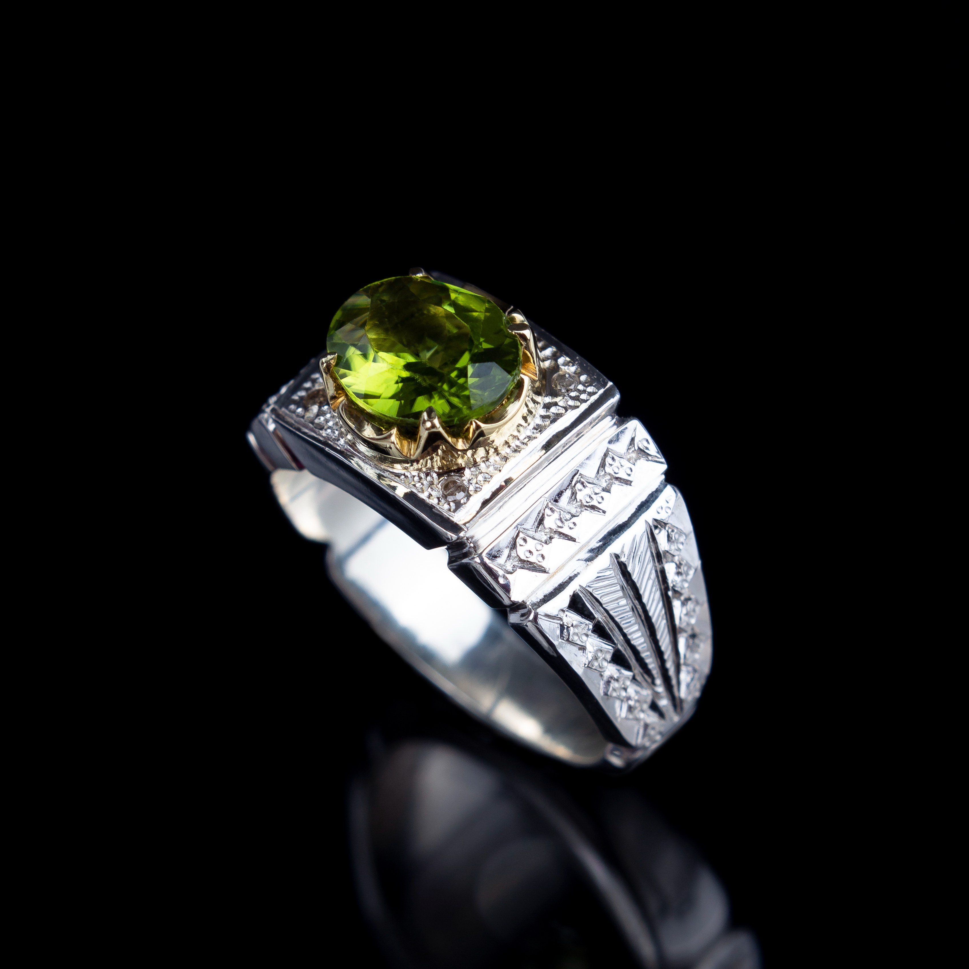 انگشتر دستساز نقره زبرجد طبیعی معدنی مردانه کد8974 