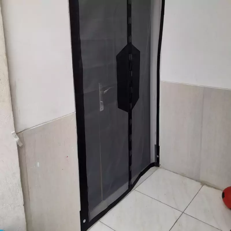 ضربه گیر چرمی برای دوام بیشتر پرده توری مغناطیسی