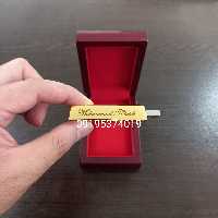 فلش روکش طلا شناسنامه دار 32گیگ همراه با جعبه چوبی ارجینال و امکان حک اسم 