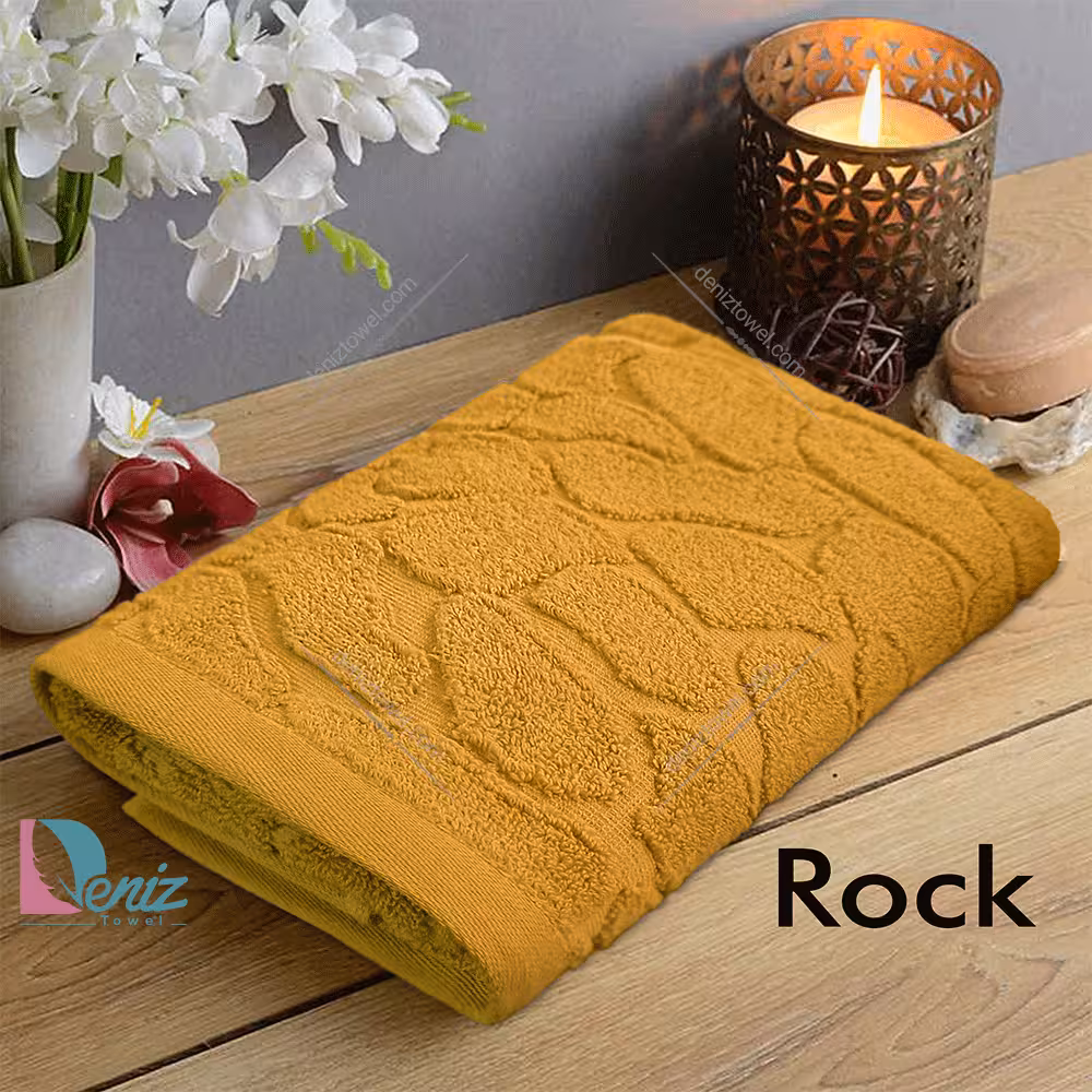 حوله دستی بزرگ طرح راک رنگ خردلی