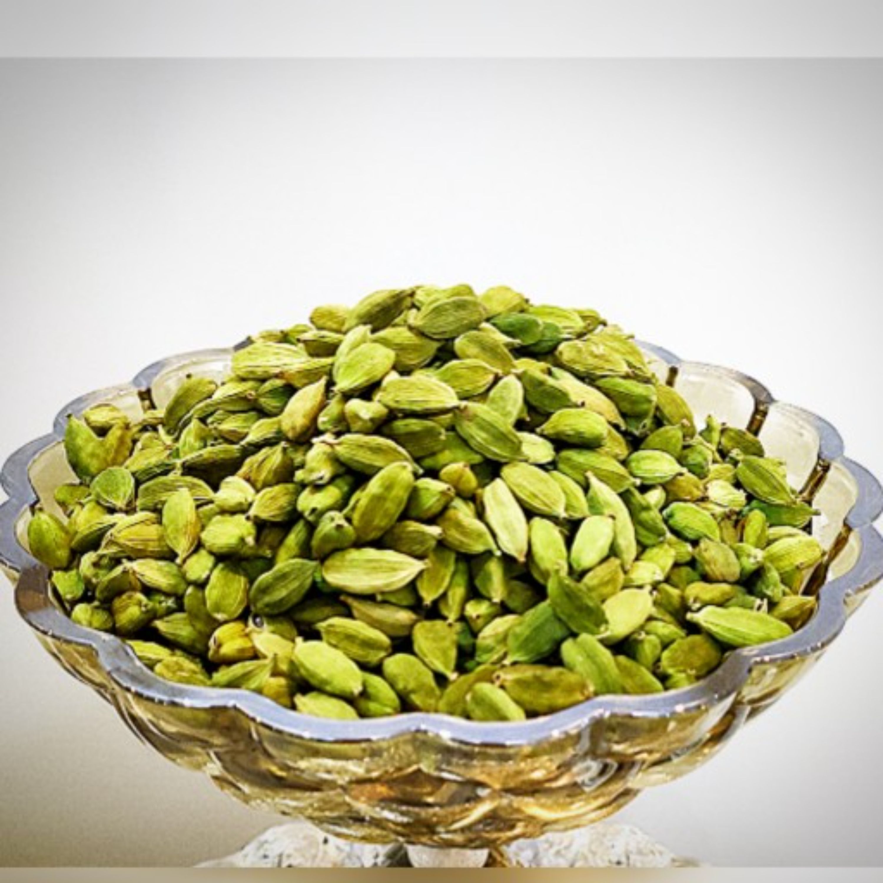 هل سبز اکبر درجه یک بسته 50 گرمی