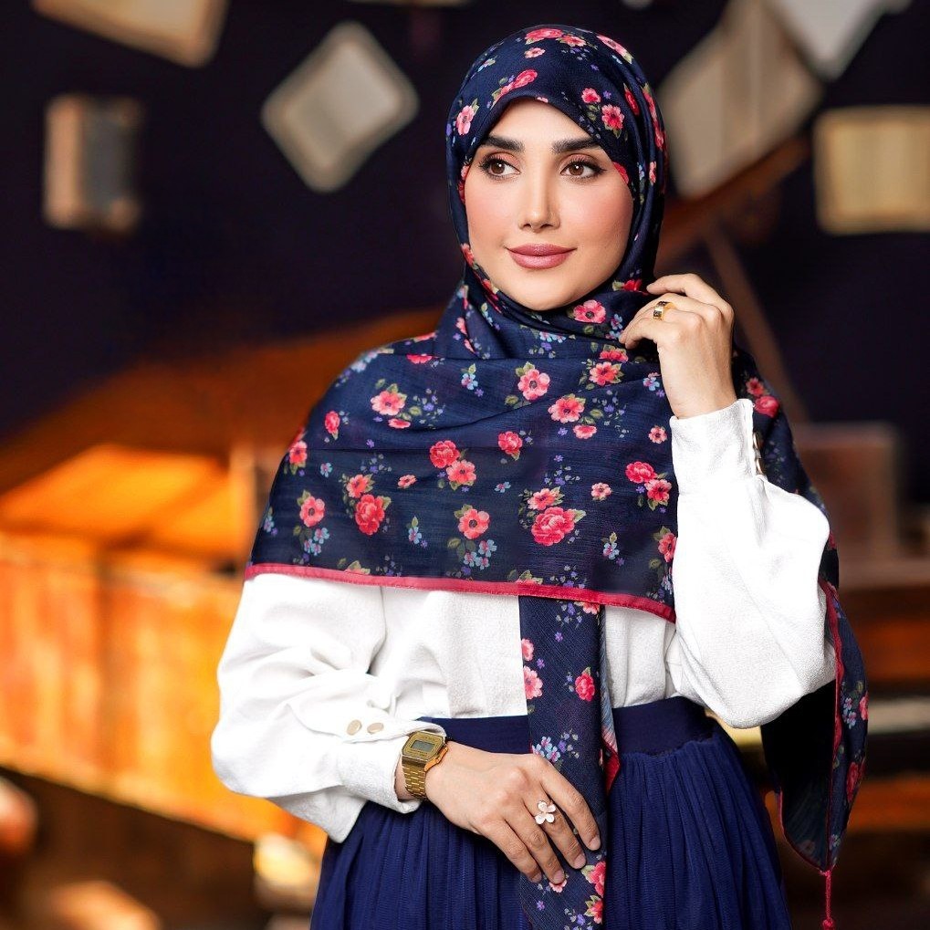 روسری سوپر نخ، گلگلی شکوفه قرمز (کد 248)