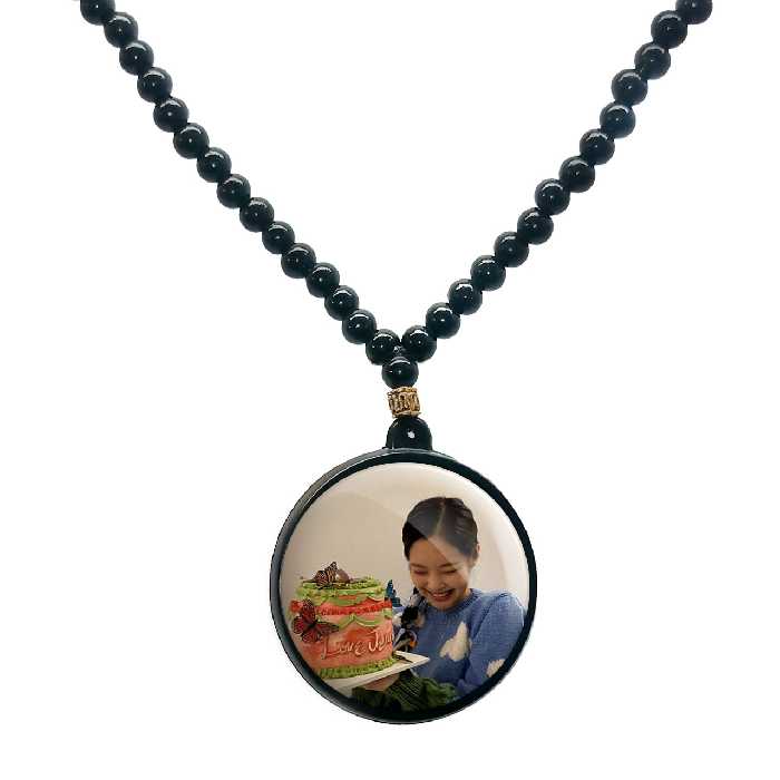 گردنبند پرمانه طرح بلک پینک کد pmd.6757 مدل دو طرفه