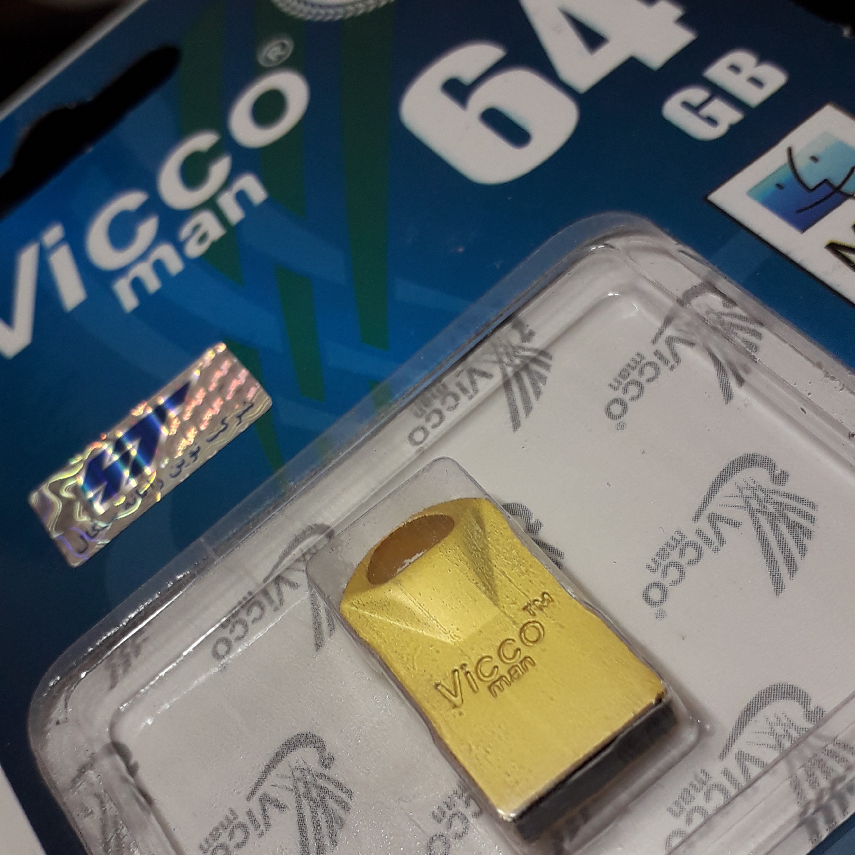 فلش 64 گیگ ویکومن گلد با گارانتی مادام العمر، ضدآب ، ضد ضربه ، ضدشوک ، ضد مگنت، بدنه استیل مقاوم و سبک، ارسال رایگان