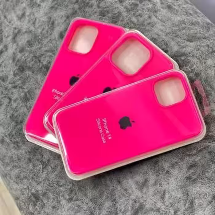 قاب سیلیکونی آیفون صورتی