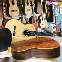 ساز گیتار دست ساز