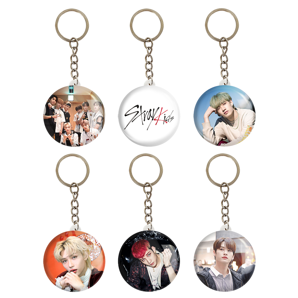 جاکلیدی خندالو مدل گروه استری کیدز Stray Kids کد 489B مجموعه 6 عددی