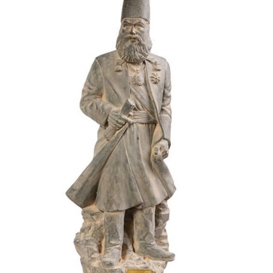 تندیس امیر کبیر(کوچک)