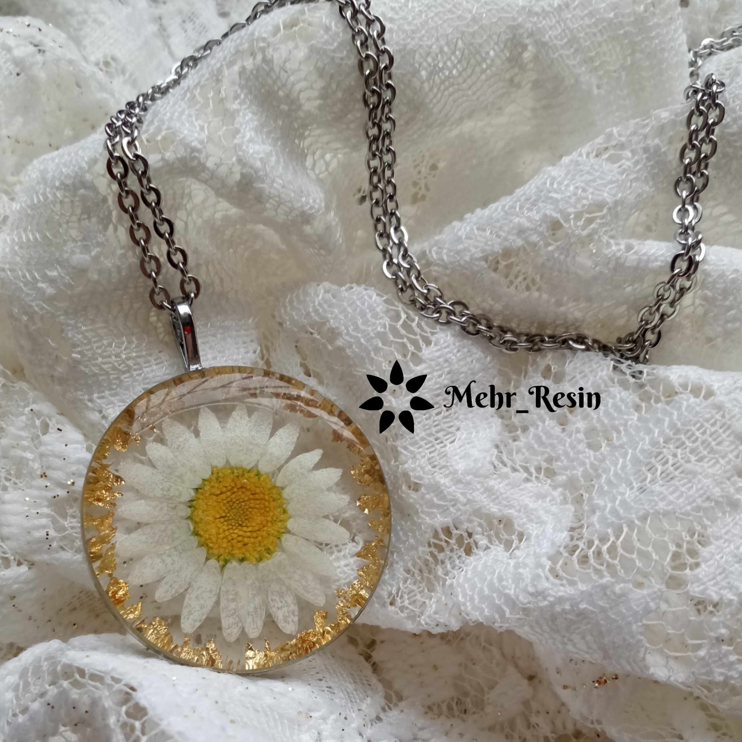 گردنبند گل بابونه  طبیعی با ورق طلا