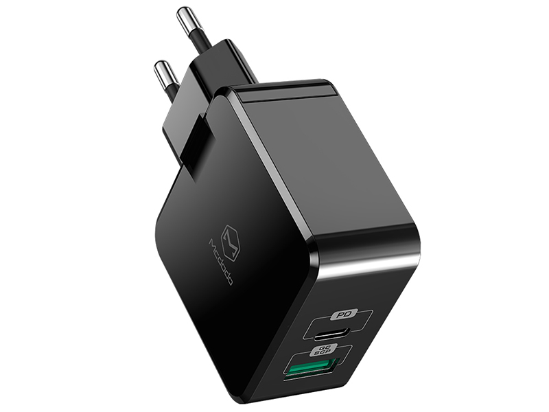 شارژر دیواری فست شارژ 30 وات مک دودو مدل CH-6921