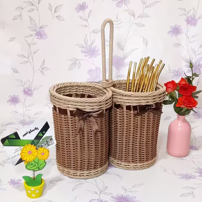 جای قاشق و چنگال .