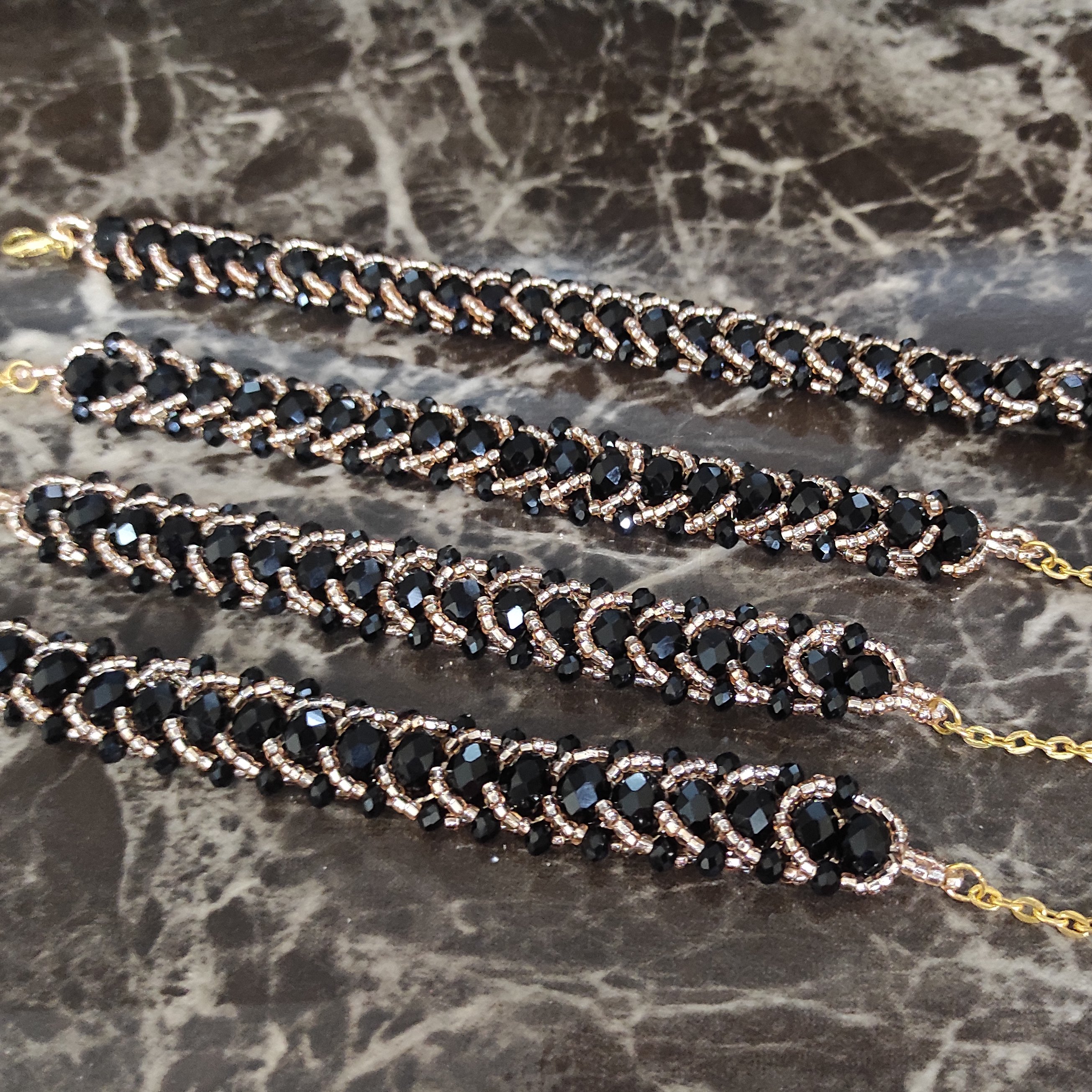 دستبند منجوق زیبا و شیک.کد5