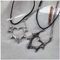 یک ست گردنبند قلب مگنتی اژدها