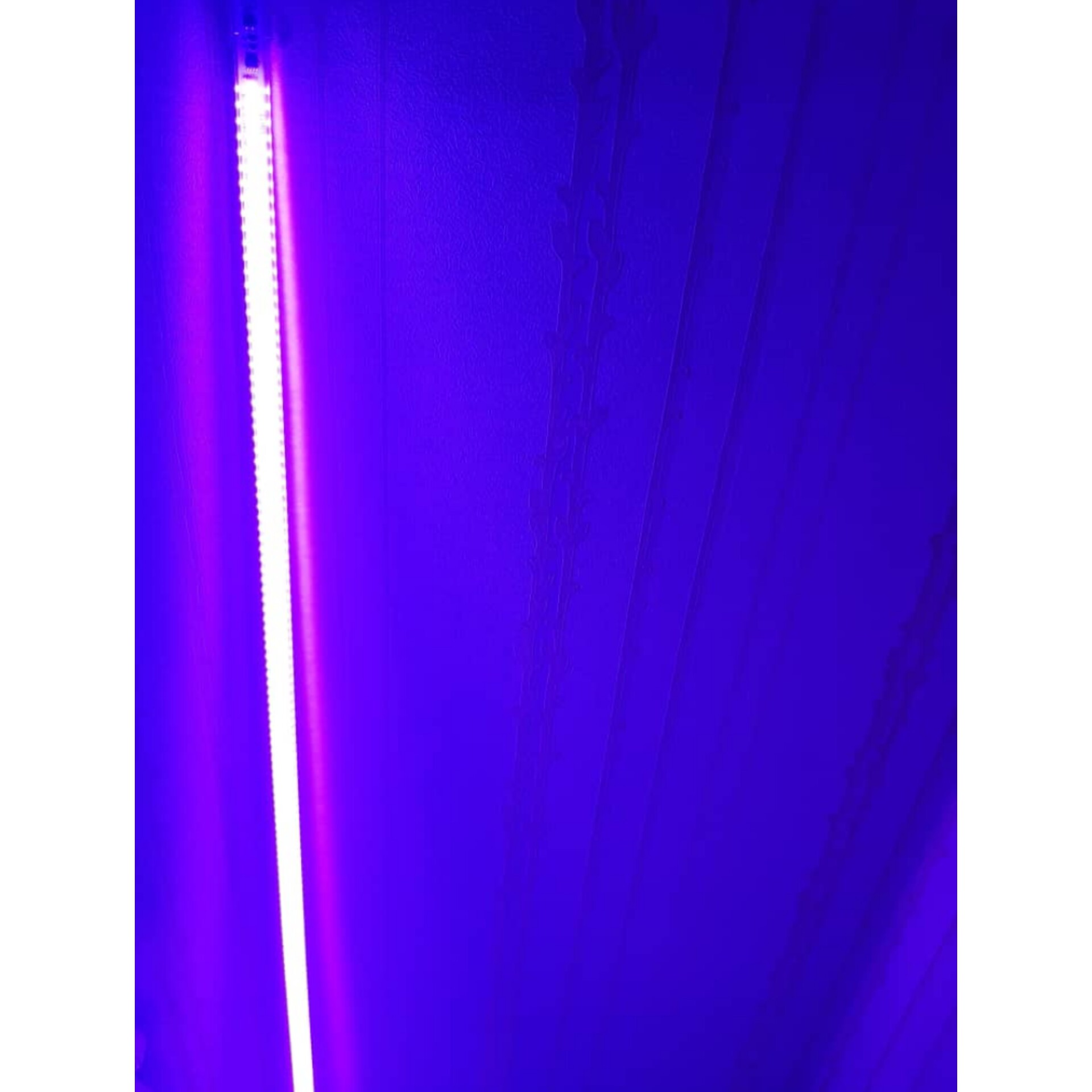 پک سه عددی لامپ رشد گیاه فول اسپکتروم 50 وات خطی یک متری به همراه دومتر سیم و دوشاخه برای هر لامپ