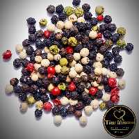 فلفل الوان تیارمزه، میکس چهار فلفل، با ظرف گریندری، 