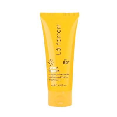 کرم ضد آفتاب و ضد لک فاقد چربی SPF50 لافارر مناسب پوست چرب و مستعد آکنه حجم 40 میلی لیتر