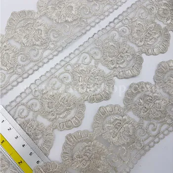 تکه دوزی گل نقره ای