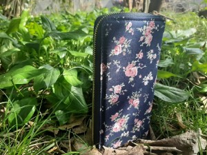 کیف پول دور زیپ