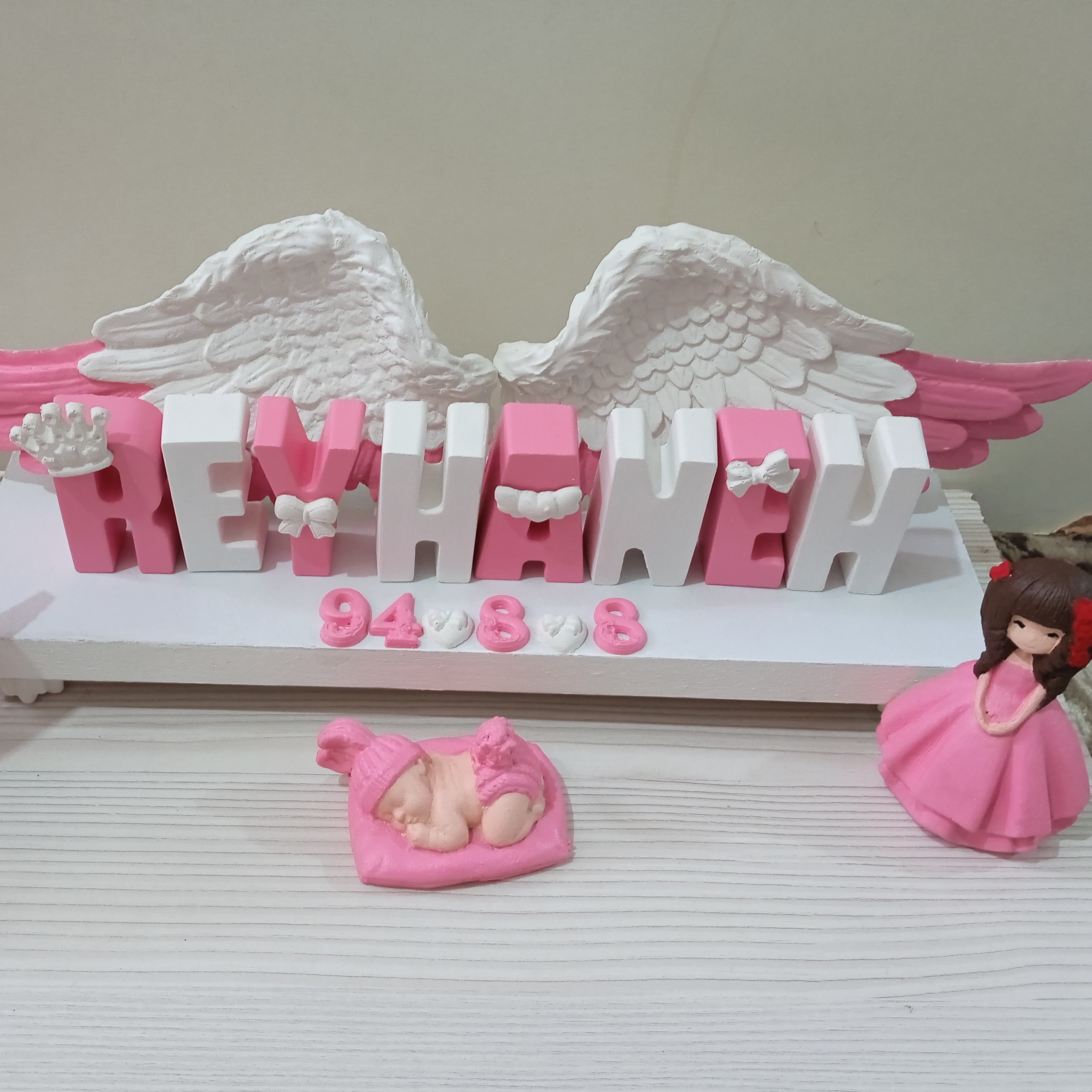 استند اسم ریحانه ساخته شده با پودر سنگ هنری ترک 