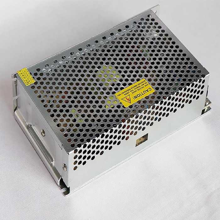 منبع تغذیه 5 ولت 40 آمپر سی ال مدل cl40